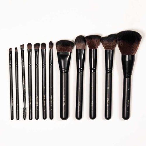 VeganMakeupBrushes_EBSD_Charlize_Square2_1080x