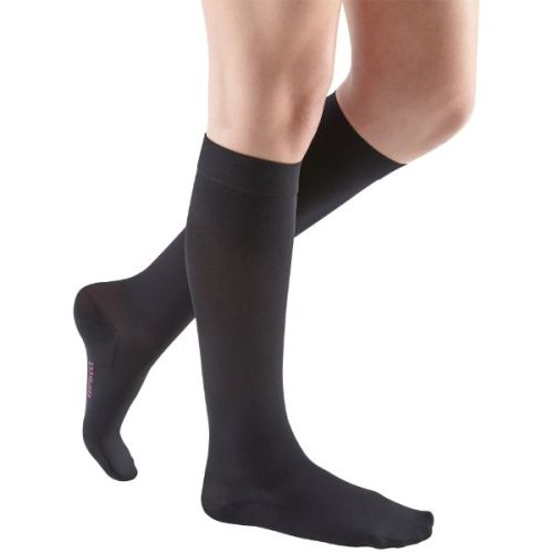 Mediven City MJ24513 Petite Pair Calf 15-20mm Ct Jet Black, Medium